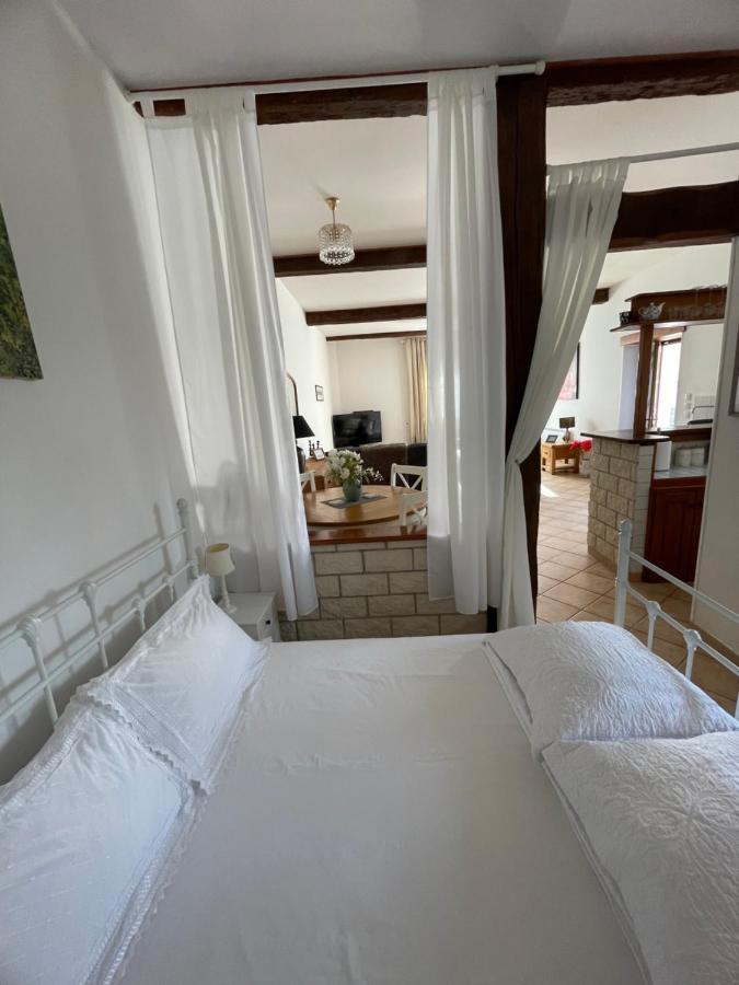 Apartamento Gite D'Ecosse Azille Exterior foto
